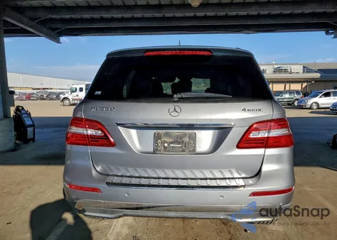 2015 Mercedes-Benz Ml 350 4Matic z USA, uszkodzony, nr VIN 4JGDA5HB2FA594817